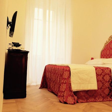 La Belle Coquette Bed and Breakfast Como Buitenkant foto
