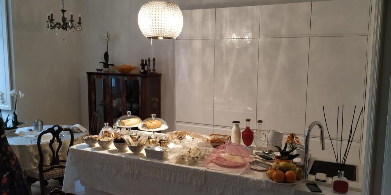 La Belle Coquette Bed and Breakfast Como Buitenkant foto